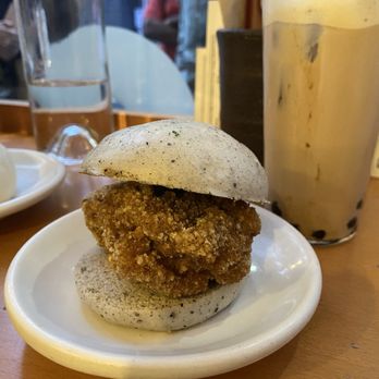BAO - Soho - Fried Chicken Bao - Taiwanese Near Me - London, XGL