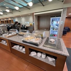 ANA Lounge