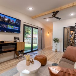 Cozi Media - Tiny home