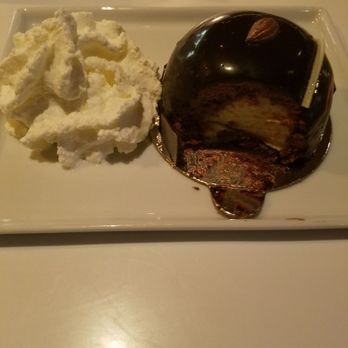 Kafe Leopold - Milano-Ice cream on the inside - Austrian Near Me - Washington, DC, District of Columbia