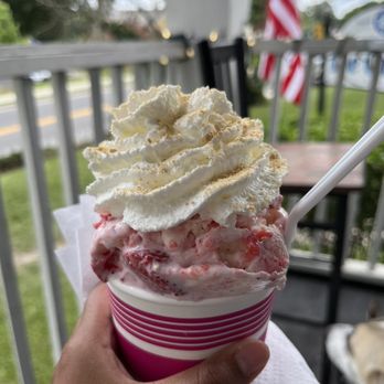 Frozen Cow Creamery - Small Strawberry cheesecake - Ice Cream & Frozen Yogurt Near Me - Kennesaw, Georgia Frozen Cow Creamery - Small Strawberry cheesecake - Ice Cream & Frozen Yogurt Near Me - Kennesaw, Georgia