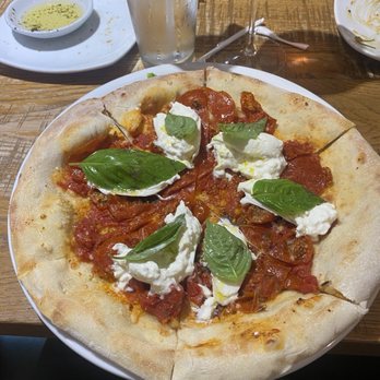 California Pizza Kitchen - Neapolitan burrata pizza - Pizza Near Me - Orlando, Florida California Pizza Kitchen - Neapolitan burrata pizza - Pizza Near Me - Orlando, Florida