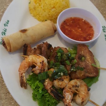 Pho Hai Van - Lunch combo C..  chicken and shrimp w/fried rice and egg roll. - Vietnamese Near Me - Houston, Texas