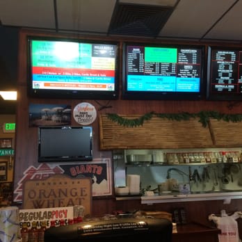Little Lou's BBQ - Cashier takes your orders - Barbeque Near Me - Campbell, California