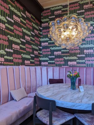 Petit Poutinerie by null