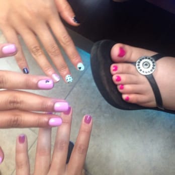 Looking Good Salon & Spas - Nails on fleek! - Hair Salons Near Me - Davis, California Looking Good Salon & Spas - Nails on fleek! - Hair Salons Near Me - Davis, California