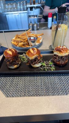 Gridiron Gastropub by null