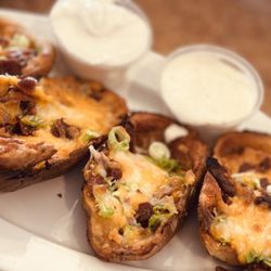 Tin Cup Bar & Grill