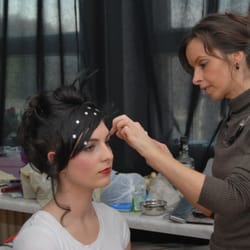 Mercedes Kosmetik-Visagistik-Hairstyling