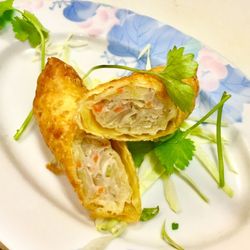 Rose Garden Chinese Restaurant - Chicken Egg Roll