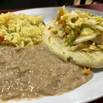 El Buen Gusto Restaurant - Salvadoran Near Me - Los Angeles, California El Buen Gusto Restaurant - Salvadoran Near Me - Los Angeles, California