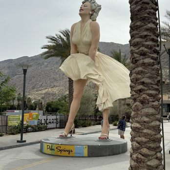 Forever Marilyn - Marilyn - Landmarks & Historical Buildings Near Me - Palm Springs, California Forever Marilyn - Marilyn - Landmarks & Historical Buildings Near Me - Palm Springs, California