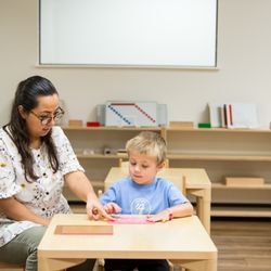 Guidepost Montessori at Burr Ridge