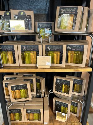 Con' Olio Oils & Vinegars by null
