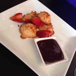 Coconut Macaroons w/ dark chocolate sauce! Coconut Macaroons w/ dark chocolate sauce!