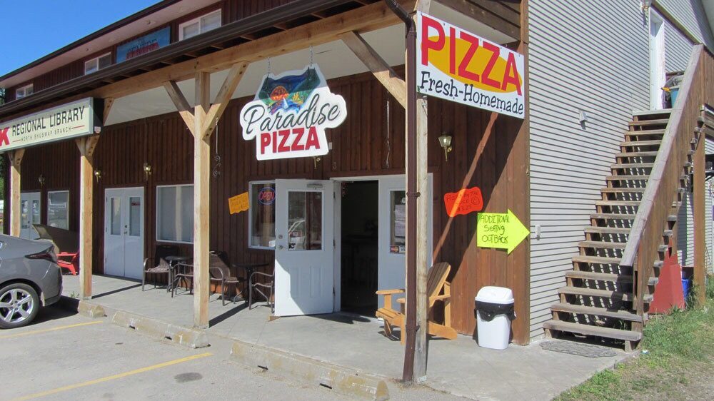 Paradise Pizza Pizza 3867 SquilaxAnglemont Highway, Scotch Creek, BC Restaurant Reviews
