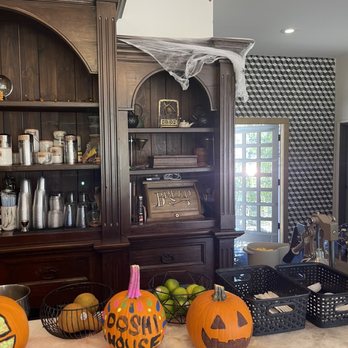 Doshi House - Behind the counter - Coffee & Tea Near Me - Houston, Texas