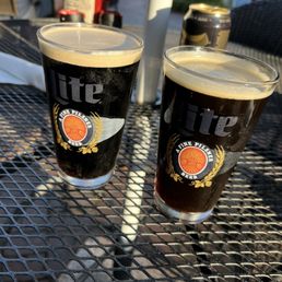 They only had two dark beers. On the left is a canned Guinness and on the right a local, delicious Porter.