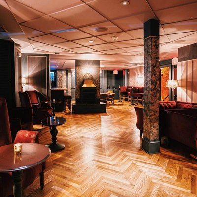 Pour Decisions Chicago by null