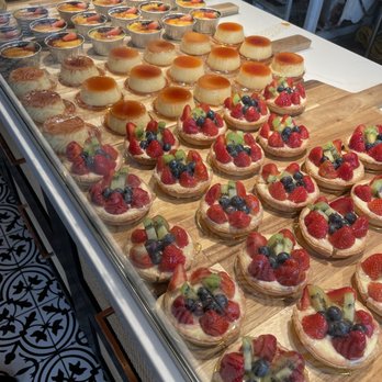 Party Cake Bakery - Bakeries Near Me - Miami, Florida Party Cake Bakery - Bakeries Near Me - Miami, Florida