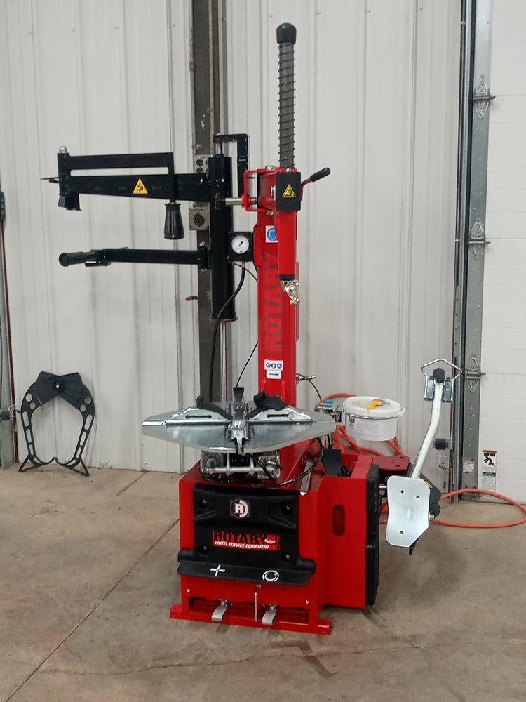 COUNTRYSIDE TIRE & REPAIR Updated August 2024 242 Hampton Ave