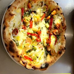 HillCrust Pizza - Introducing Our  New Veggie Pizza Parkview!