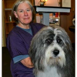 Petite Paws Pet Parlor - Sydney Brooks, Owner