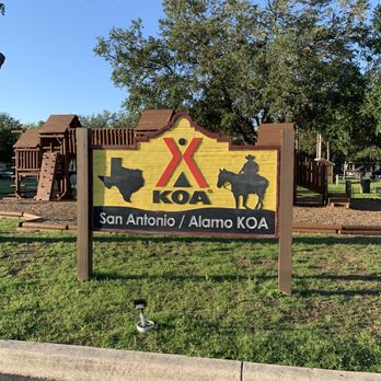 San Antonio KOA - Sign - Campgrounds Near Me - San Antonio, Texas