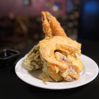 Yume Sushi - Mixed Tempura w/ 2 pc shrimp + veggies (Reg. $10.97/HH $9) - Sushi Bars Near Me - San Francisco, California Yume Sushi - Mixed Tempura w/ 2 pc shrimp + veggies (Reg. $10.97/HH $9) - Sushi Bars Near Me - San Francisco, California