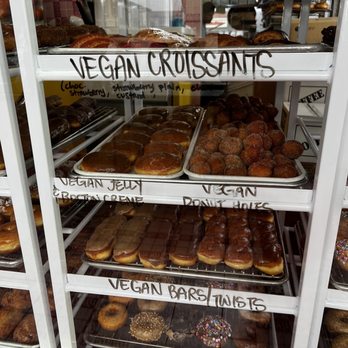 Friendly Donuts - Donuts Near Me - Orange, California Friendly Donuts - Donuts Near Me - Orange, California