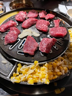 Daldongnae Korean BBQ - MTL Bishop by null