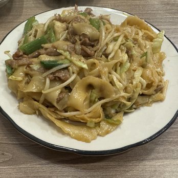 Home Cooking - G3. Beef Chow Mein with knife cut noodles - Szechuan Near Me - Chino Hills, California