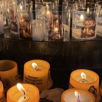 St. Peter - Light a candle. Say a prayer. - Landmarks & Historical Buildings Near Me - Munich, BY St. Peter - Light a candle. Say a prayer. - Landmarks & Historical Buildings Near Me - Munich, BY