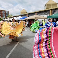 New Bern Farmer's Market - Dancer show