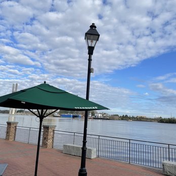 Starbucks - Coffee & Tea Near Me - Savannah, Georgia Starbucks - Coffee & Tea Near Me - Savannah, Georgia