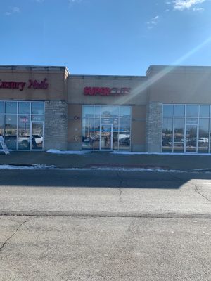 Supercuts 17 W Roosevelt Rd 689 Villa Park Il Hair Salons Mapquest