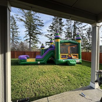 Super Jump - Combo jump-slide set up - Bounce House Rentals Near Me Super Jump - Combo jump-slide set up - Bounce House Rentals Near Me