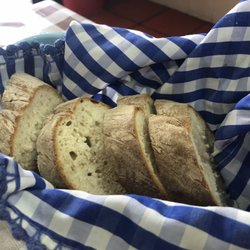 Cervejaria Angrense - Bread