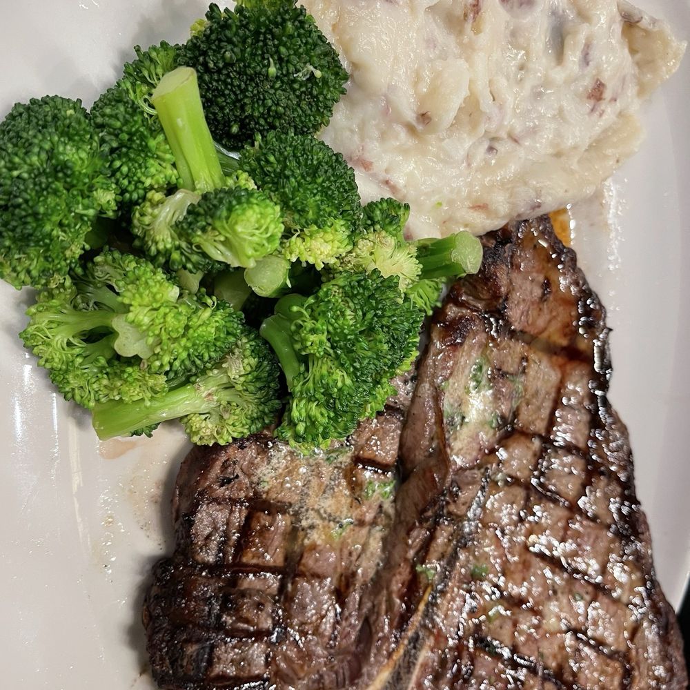T-Bone Steak with mashed potatoes & broccoli @ RAM. T-Bone Steak with mashed potatoes & broccoli @ RAM.