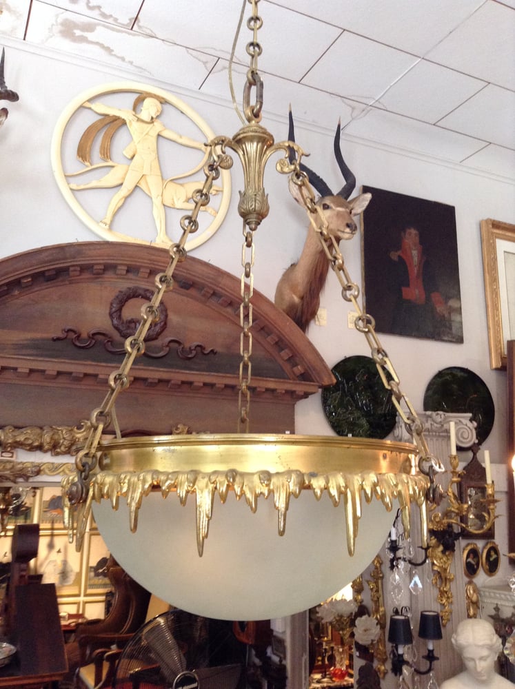 DUCK & DOLPHIN ANTIQUES Updated September 2024 601 Fleming St, Key West, Florida Antiques