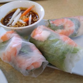 Pho Vista - Spring roll with peanut sauce - Vietnamese Near Me - Vista, California Pho Vista - Spring roll with peanut sauce - Vietnamese Near Me - Vista, California