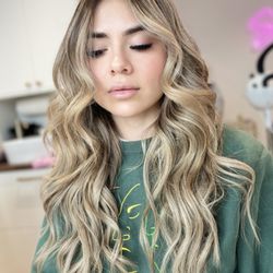 Savant Hair Studio - Volumes weft extensions and balayage