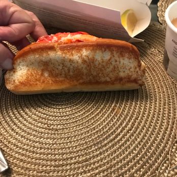Cousins Maine Lobster - The good roll - Food Trucks Near Me - Pompano Beach, Florida