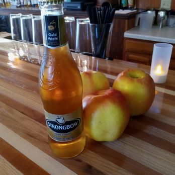 Madden's Irish Pub - Irish Pub Near Me - Elroy, Wisconsin