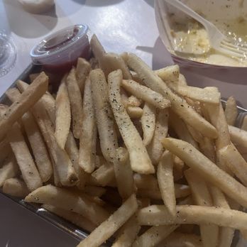 Cap't Loui - Barely seasoned Lemon Pepper Fries - Seafood Near Me - Cupertino, California