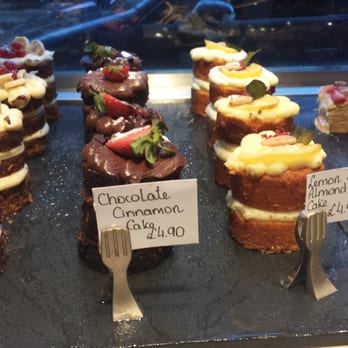 L'Eto Caffe - Cake selection - Cafes Near Me - London, XGL L'Eto Caffe - Cake selection - Cafes Near Me - London, XGL
