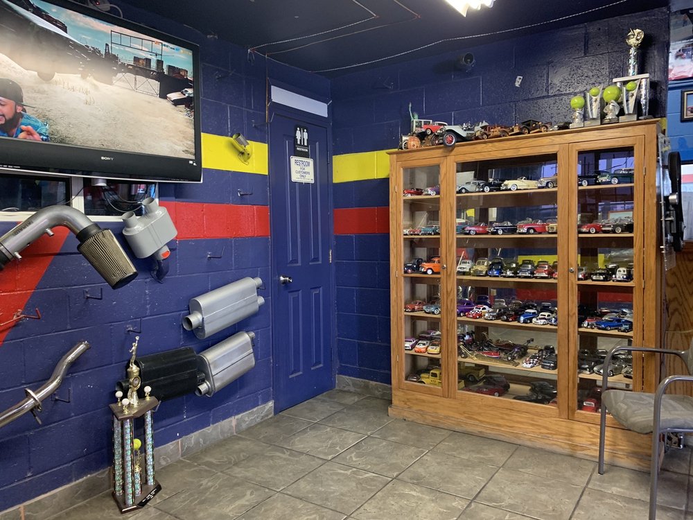 RAMON’S AUTOMOTIVE Updated May 2024 15 Photos & 13 Reviews 1721 S