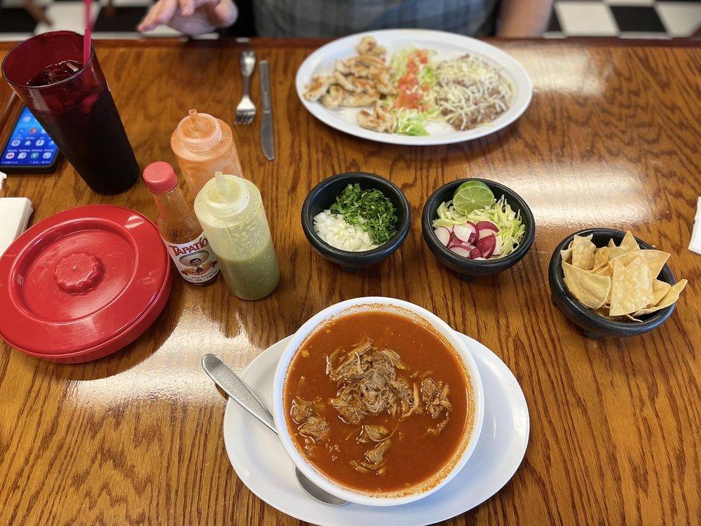 Lu & Pe Mexican Restaurant & Catering