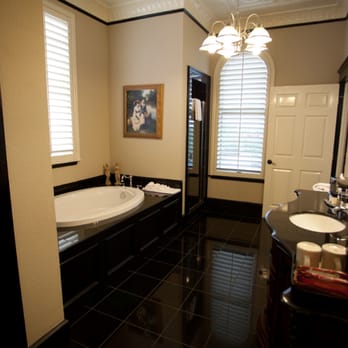 The Grand Hotel - Hotels Near Me - Mckinney, Texas
