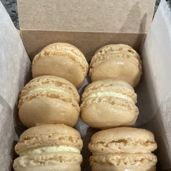 Le Macaron French Pastries - Vanilla macaroons - Macarons Near Me - Wesley Chapel, Florida Le Macaron French Pastries - Vanilla macaroons - Macarons Near Me - Wesley Chapel, Florida